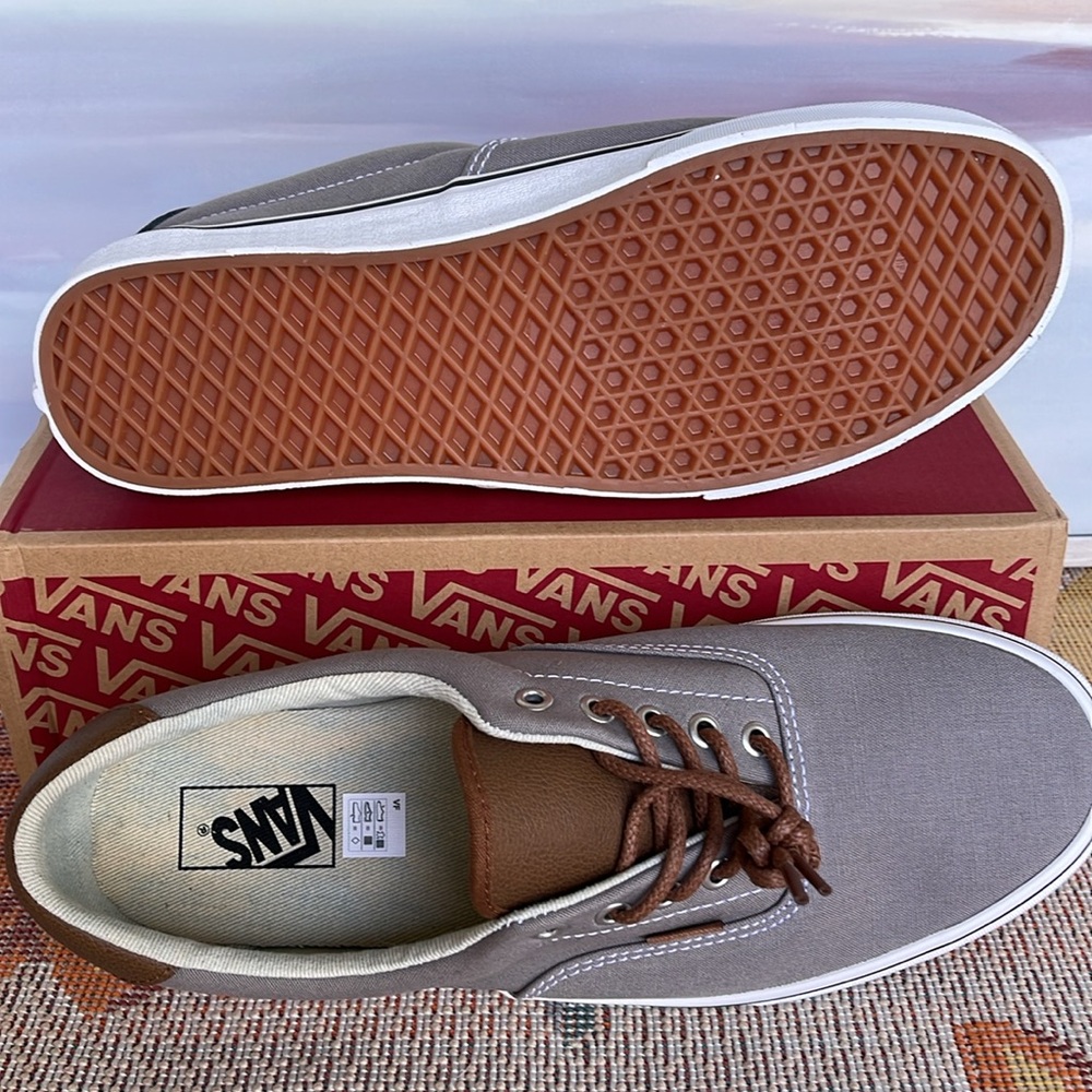 Vans Men’s Era 59
(C&L) Frost Gray/Acid Den
VN0A38FSQ70
Sneakers - Picture 3 of 16